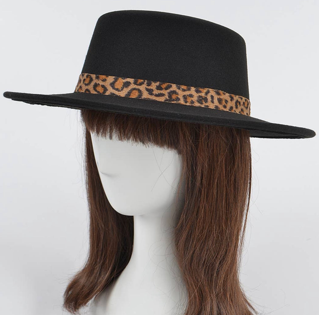 Black Faux Wool Short Brim Hat
