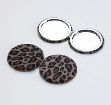 Load image into Gallery viewer, Leopard Print Round Duel Sided mirror compact
